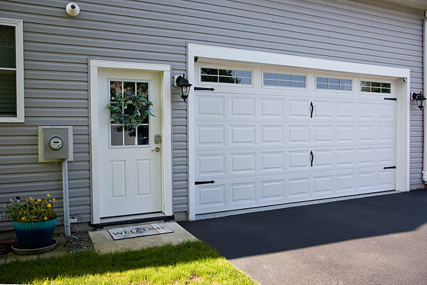 24/7 Emergency Garage Door Panel Replacement experts in Alexandria, KY